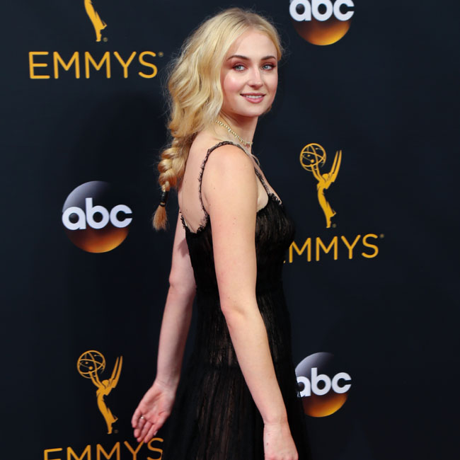 Sophie Turner attend the 68th Annual Primetime Emmy Awards at Microsoft Theater in Los Angeles, California Pictured: Sophie Turner Ref: SPL1357873 180916 Picture by: London Entertainment/Splash News Splash News and Pictures Los Angeles:310-821-2666 New York: 212-619-2666 London: 870-934-2666 photodesk@splashnews.com 