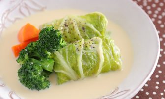 【旬菜】イソフラボンが女性にうれしい「豆乳仕立てのロール白菜」