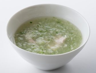 低カロリーでむくみ改善も！旬のダイエット食材「冬瓜」のスープ