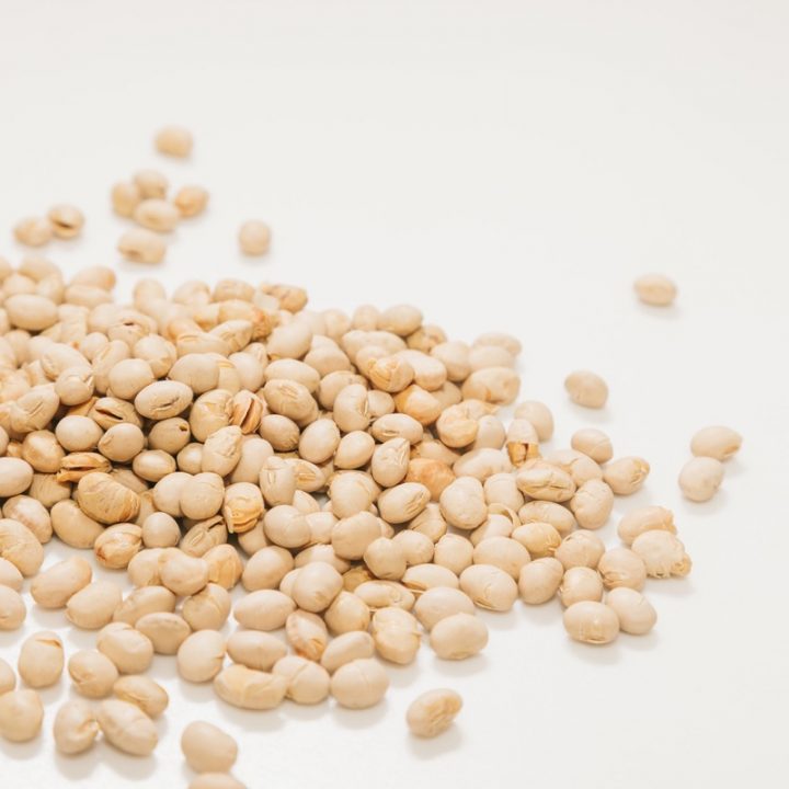 大豆に含まれる「β（ベータ）-コングリニシン」は脂質代謝を促す（写真／PAKUTASO）