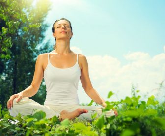 食欲が止まらない時に食欲を抑える方法｜瞑想、鼻呼吸など効果的な6つのやり方