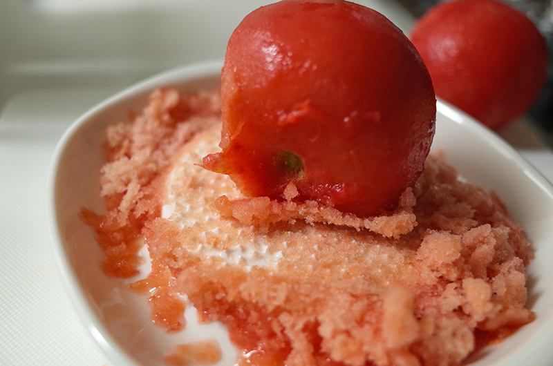 すりおろすことで、トマトは脂肪細胞に働きかける（写真／ピクスタ）