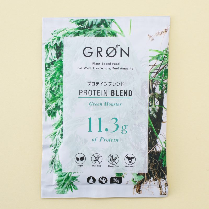 『GRON プロテインブレンド　グリーンモンスター』（GRON）320円（税抜・編集部調べ）