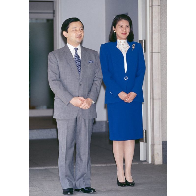 フェリペスペイン皇太子（当時）お出迎えに。雅子さまはレースのインナーをお召しに（1998年3月、Ph／JMPA）