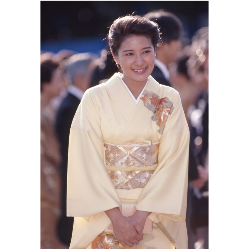 1997年10月、秋の園遊会で着物をお召の雅子さま