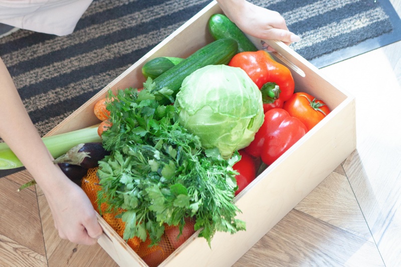 箱に入った野菜