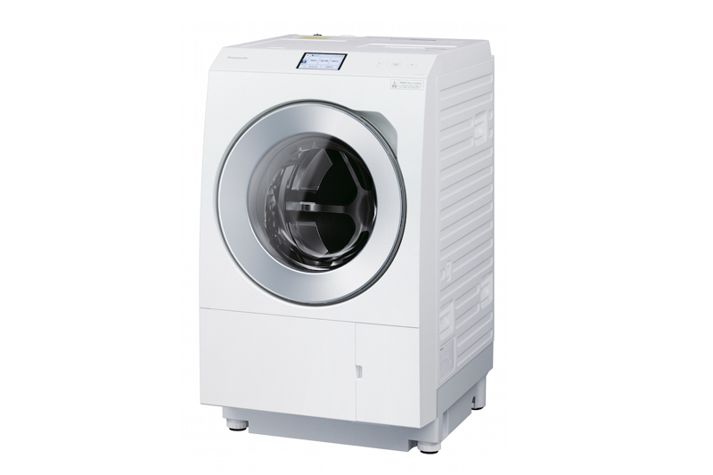 「おしゃれ着洗剤」の自動投入機能を搭載なのは、業界初。パナソニック『ななめドラム洗濯乾燥機 NA-LX129AL/R』約35万～39万円（税込）　※2月17日の実勢価格　編集部調べ