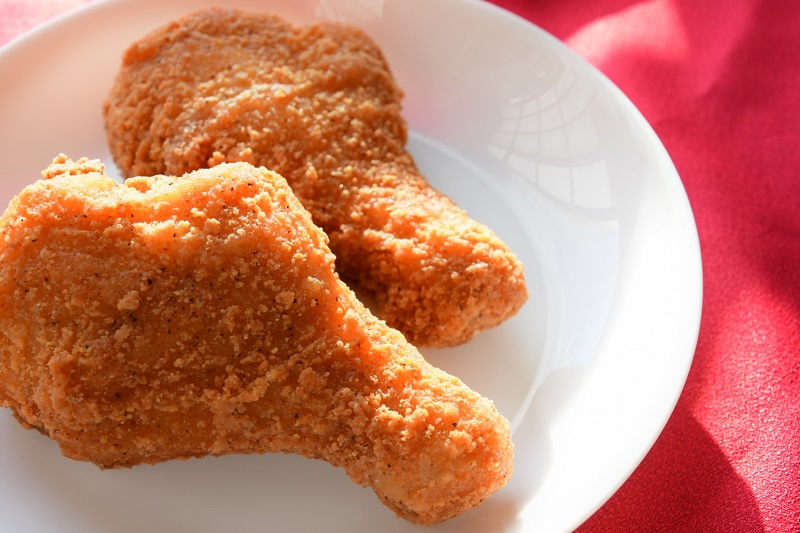 フライドチキンに使われている鶏肉はダイエット向き食材（Ph／photoAC）