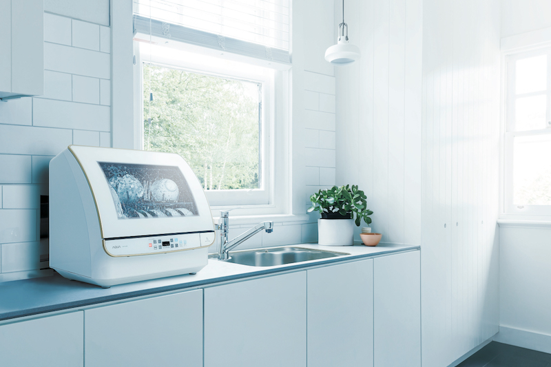 アクア『食器洗い機（送風乾燥機能付き）ADW-GM3』がおいてあるキッチン