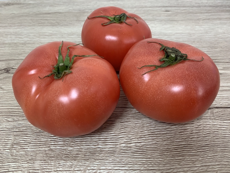 トマト3個
