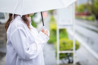天気は体調不良にどう影響？気象予報士・小越久美さんが明かした「生理不順」の原因が「雨」にあ…