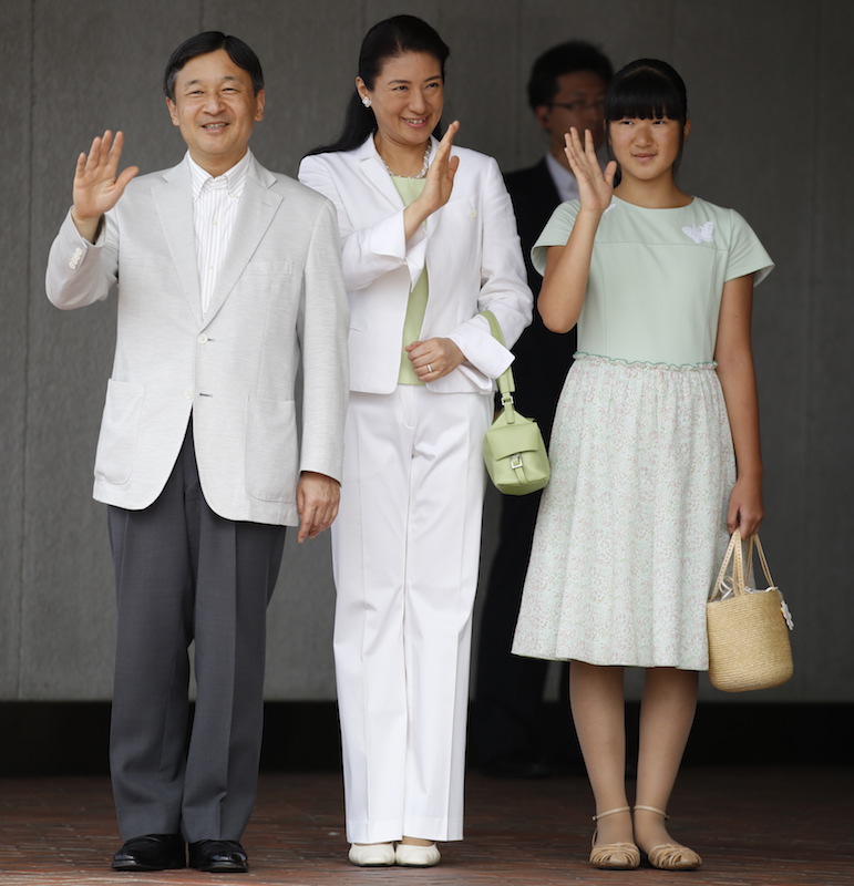 2015年8月、那須を訪れた天皇皇后両陛下と愛子さま