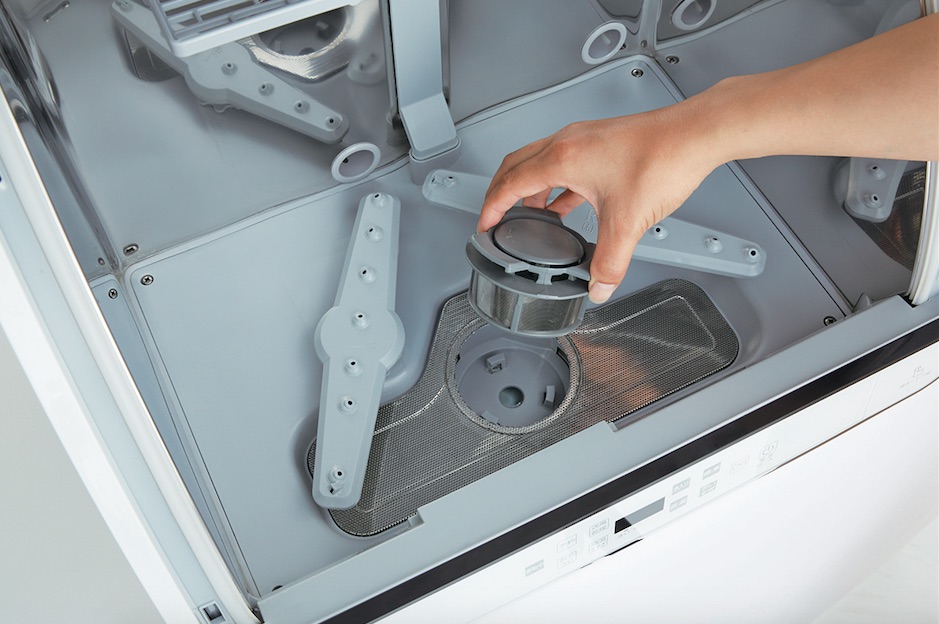 アクア『食器洗い機（送風乾燥機能付き）』ADW-GM3の残滓フィルター