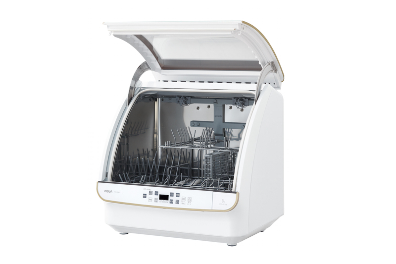 アクア『食器洗い機（送風乾燥機能付き）』ADW-GM3のフタを開けた中の様子