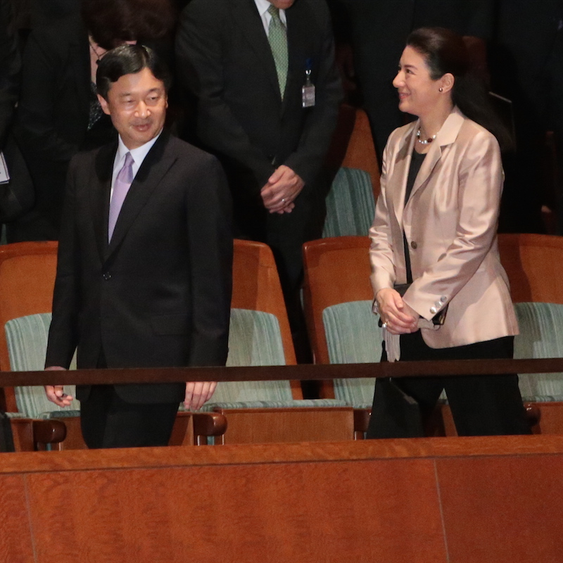 2013年10月、オーケストラの演奏会を鑑賞される雅子さまと天皇陛下