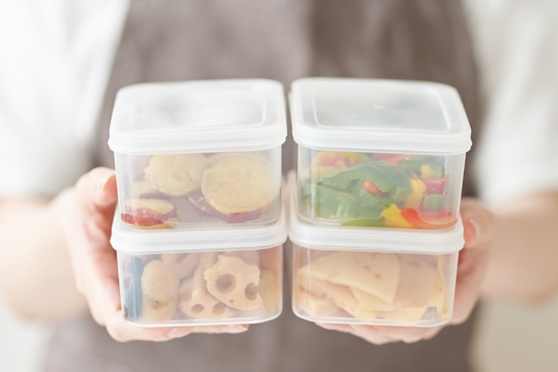 中身がわかる容器で保存するのも食品ロスを減らすコツ（Ph／photoAC）