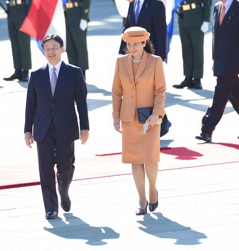 2014年10月、オランダ国王夫妻が来日した際の歓迎行事にご出席の天皇陛下と雅子さま