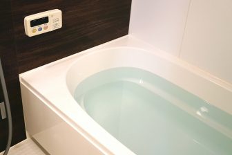 お風呂場で死に至るリスクのある「ヒートショック」　食後1時間以内の入浴は避けるなど今すぐできる対策