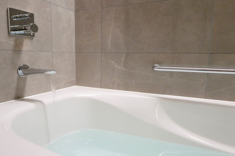 お風呂で体をしっかり温めて不調を回避！（Ph／photoAC）