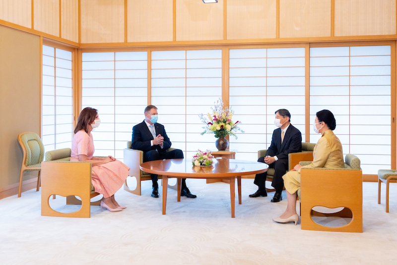 日本を訪れているルーマニアのヨハニス大統領夫妻と面会される天皇皇后両陛下