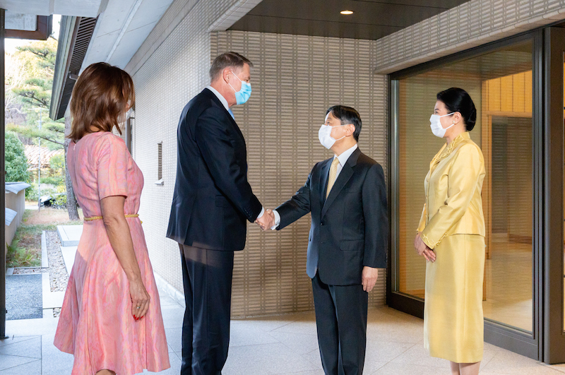 日本を訪れているルーマニアのヨハニス大統領夫妻と面会される天皇皇后両陛下