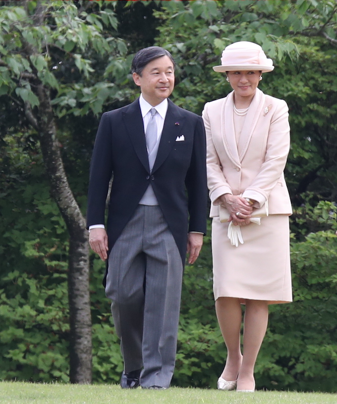 2018年4月の春の園遊会にご出席された天皇陛下と雅子さま