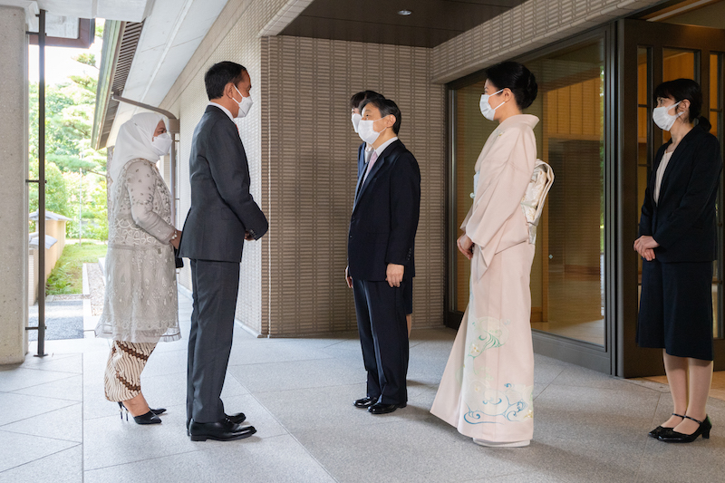 2022年7月27日、皇居にてインドネシアのジョコ大統領夫妻と会見された天皇皇后両陛下