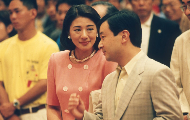 1999年8月、三重県で行われた全国農業青年交換大会にご出席の雅子さまと天皇陛下