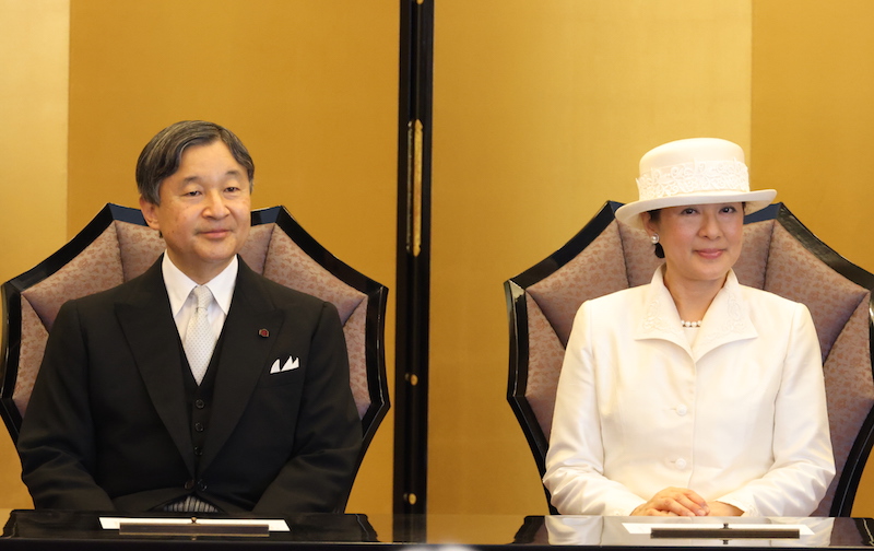 7月3日、芸術の分野で優れた業績をあげた人たちに贈られる日本芸術院賞の授賞式にご出席の天皇皇后両陛下