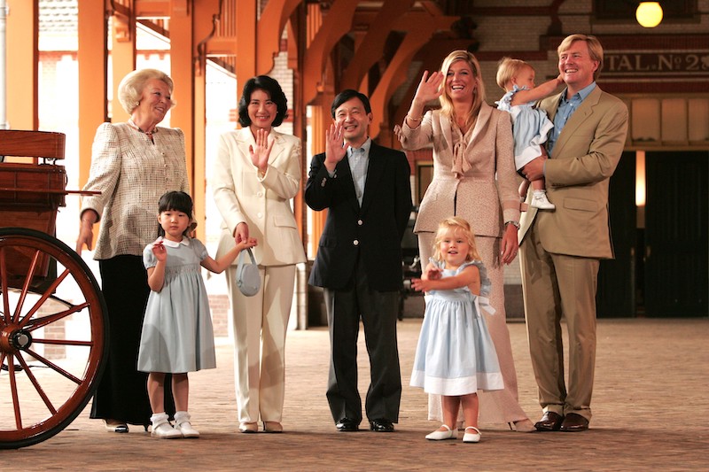 親密な交流を続けらている天皇皇后両陛下とオランダ王室（2006年8月18日、Ph／JMPA）