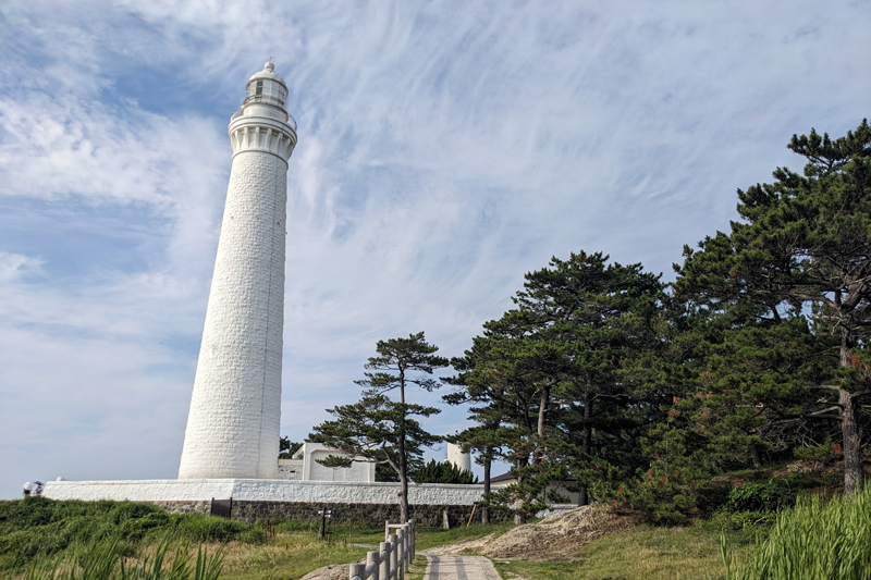 高さ43.6Mの日本一高い灯台の上からの眺めは足がすくむほどの迫力
