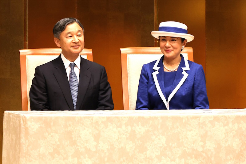 2023年7月9日、パシフィコ横浜で開催された国際会議の開会式にご出席の天皇皇后両陛下