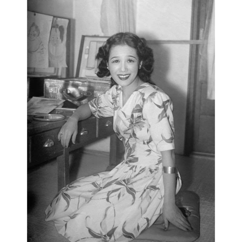 占領下の日本に、明るい歌声を響かせた笠置シヅ子（写真は1947年、共同通信社）