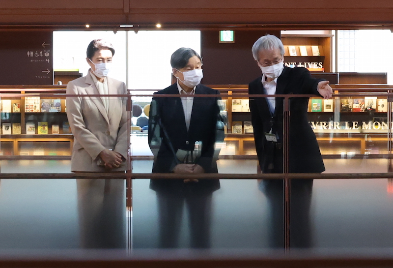 石川県の図書館を訪問された天皇皇后両陛下