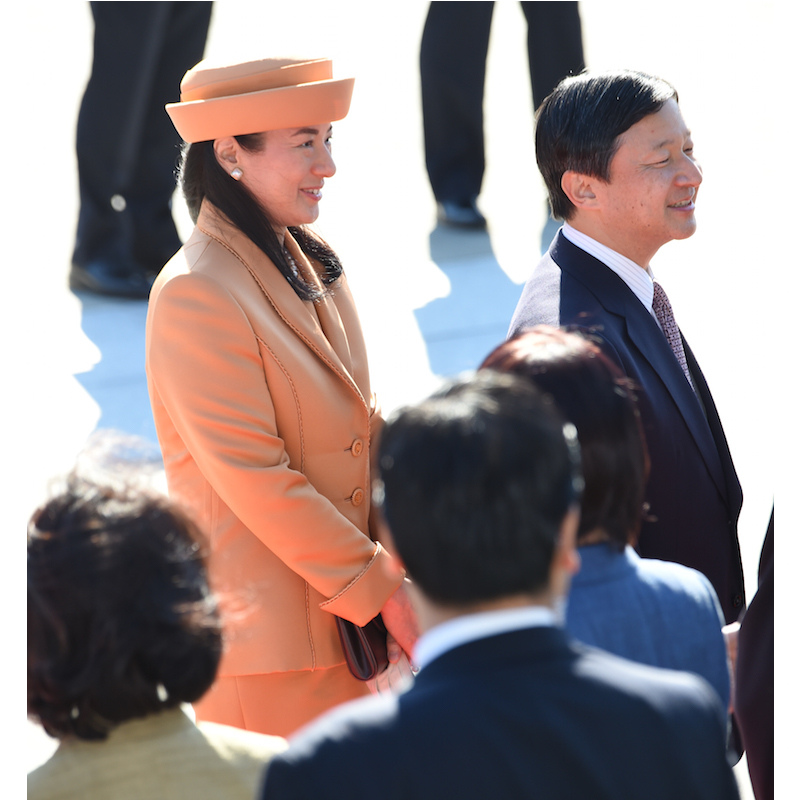 2014年10月、オランダのアレキサンダー国王夫妻が来日した際の歓迎行事にご出席の天皇陛下天皇陛下