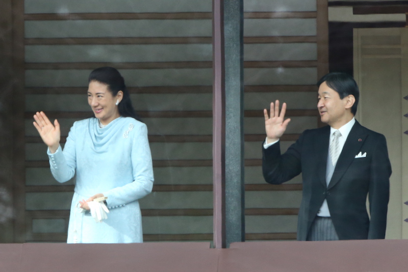 2015年の一般参賀にご出席の雅子さまと天皇陛下