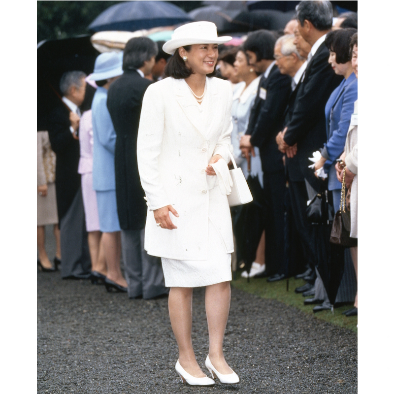 1999年5月の春の園遊会は洋装でお出ましの雅子さま