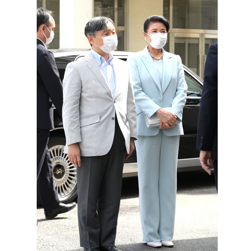 2024年5月に、岡山県の岡山工業高校を訪問された天皇皇后両陛下